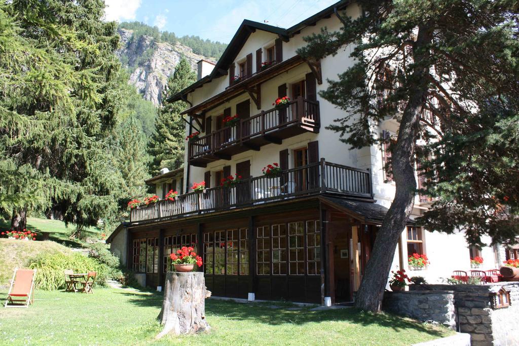 Hotel Hermitage Evolene Bagian luar foto